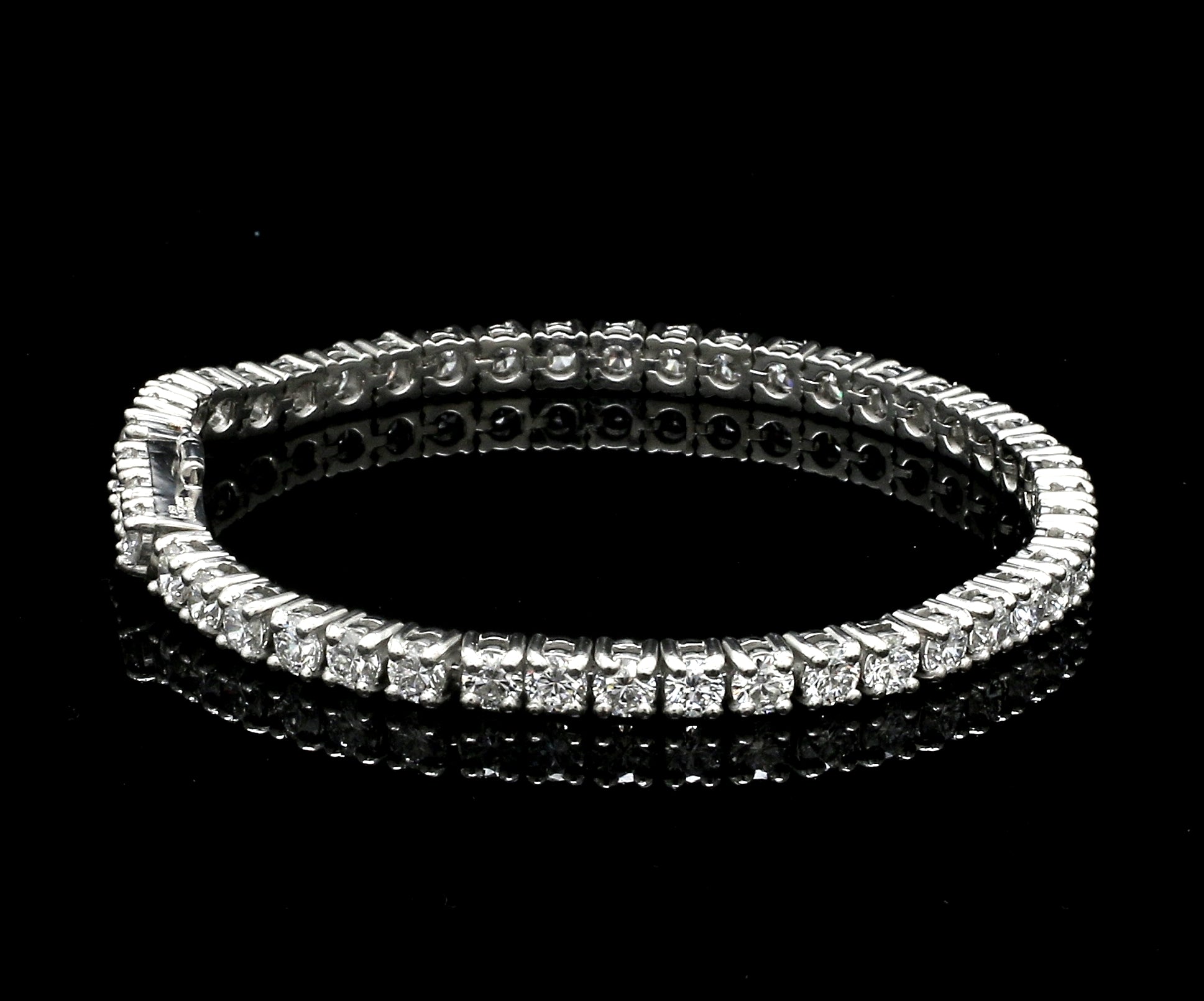 15-Pointer Lab Grown Diamond Single Line Platinum Tennis Bracelet JL PTB LG 646-A