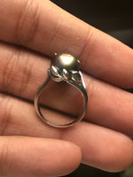 Load image into Gallery viewer, Pearl Ring crafted in Platinum
