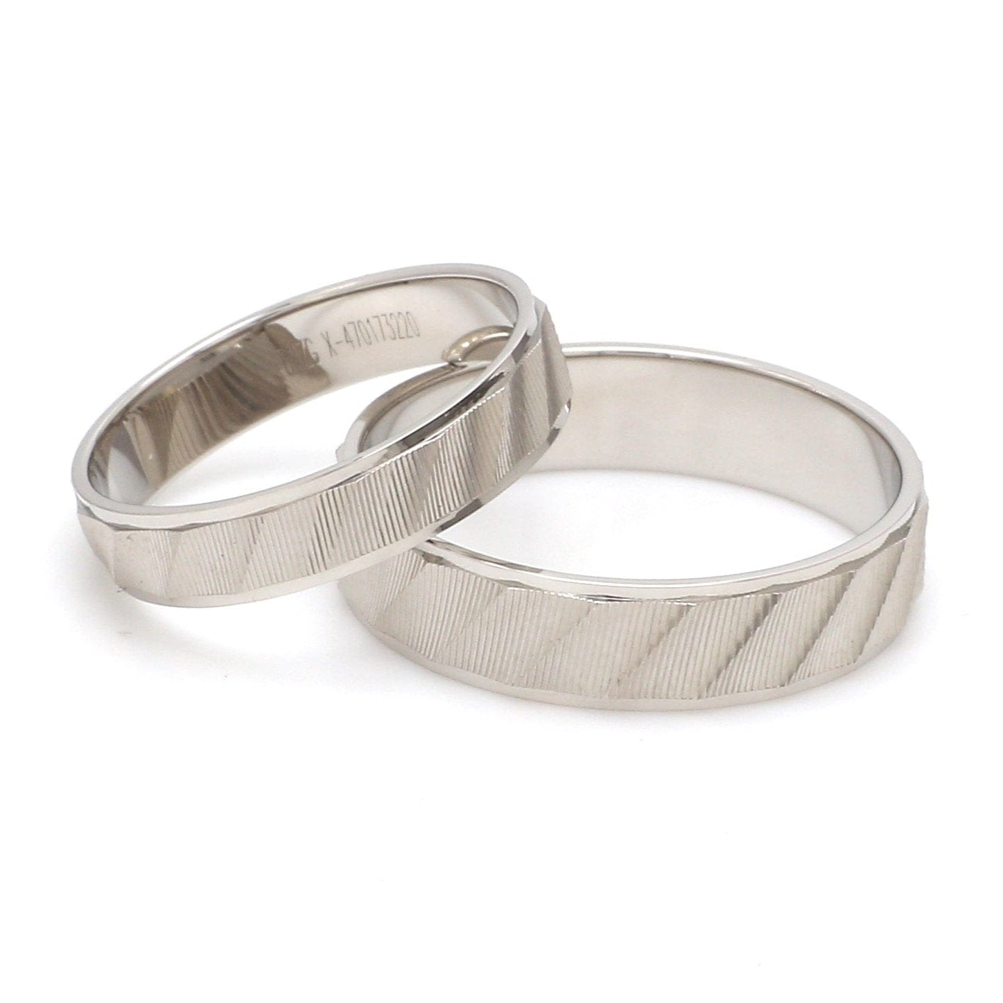 Designer Plain Platinum Love Bands with Unique Slanting Texture JL PT 1108