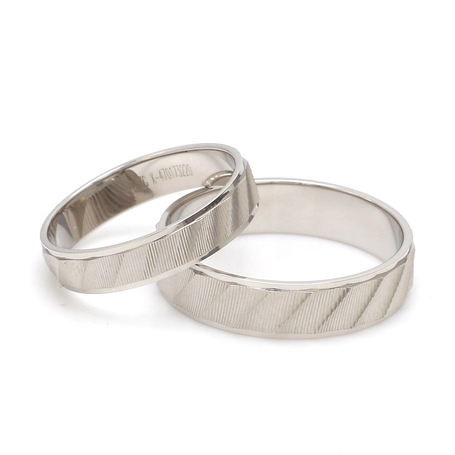 Designer Plain Platinum Love Bands with Unique Slanting Texture JL PT 1108