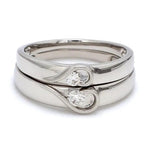 Load image into Gallery viewer, Platinum Love Bands with Complementary Hearts JL PT 243
