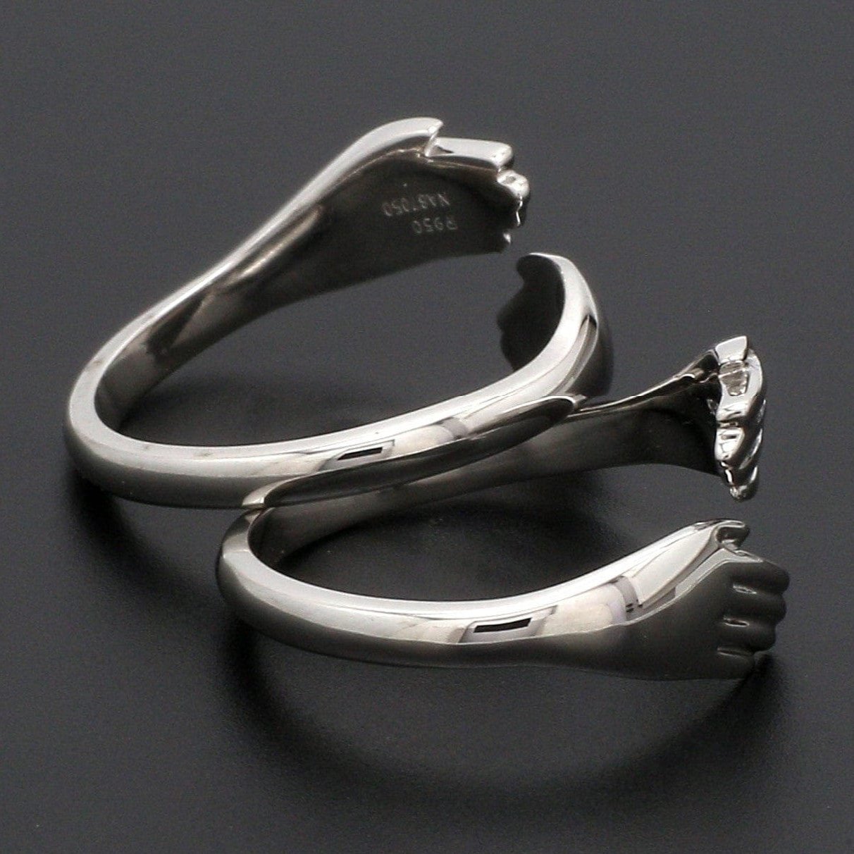 Platinum Hug Unisex Ring JL PT 938