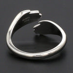 Load image into Gallery viewer, Platinum Hug Unisex Ring JL PT 938
