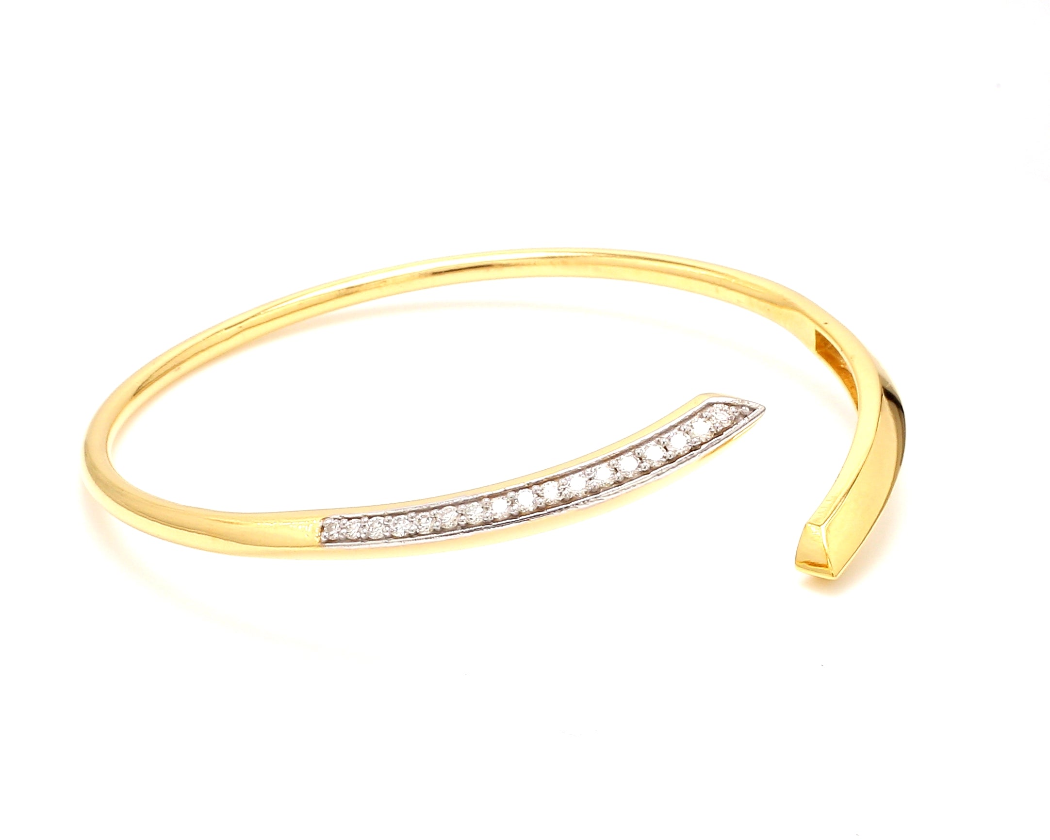 Customised 14K Gold Bracelet with Diamonds